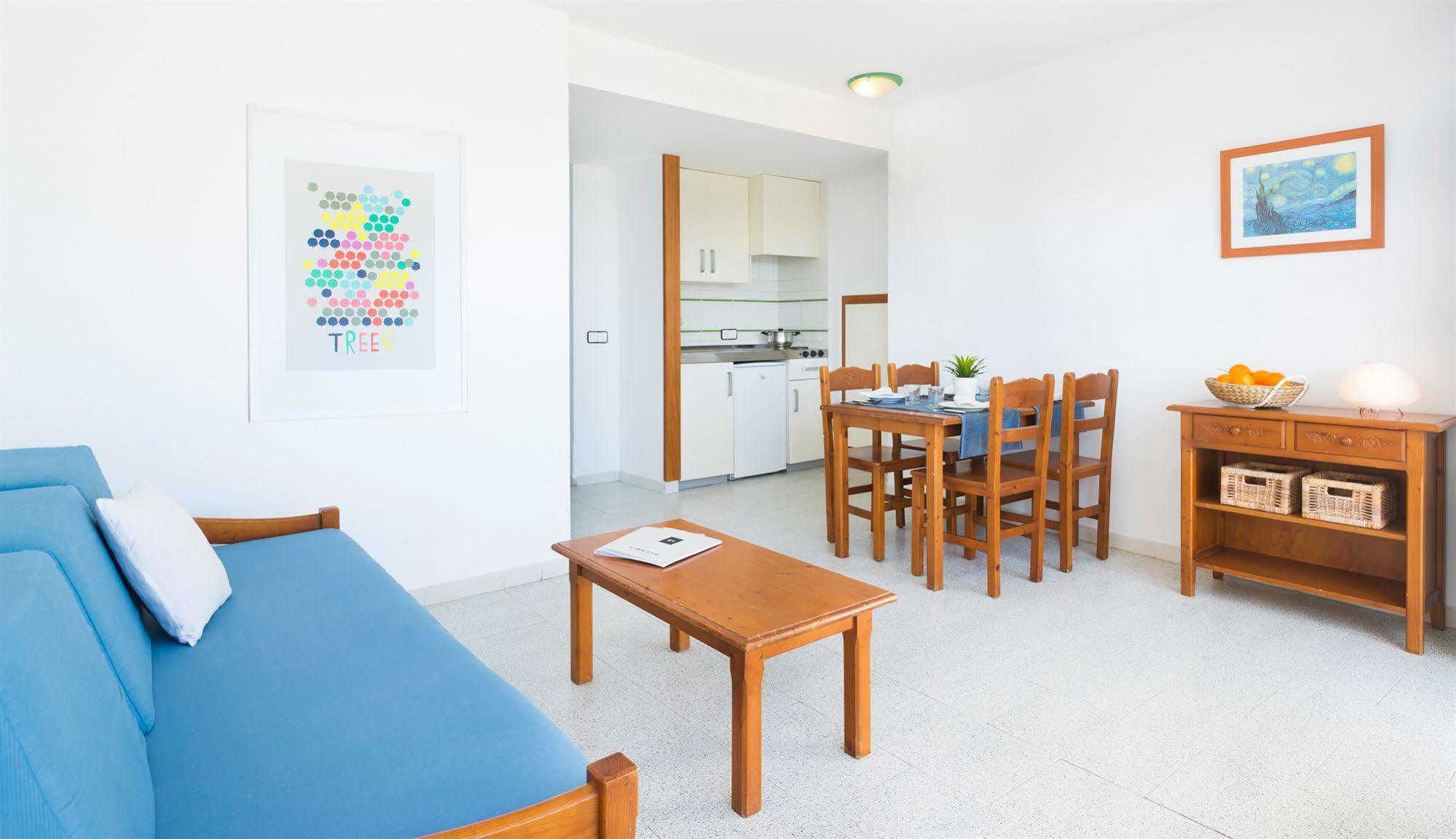 Apartment Strip *